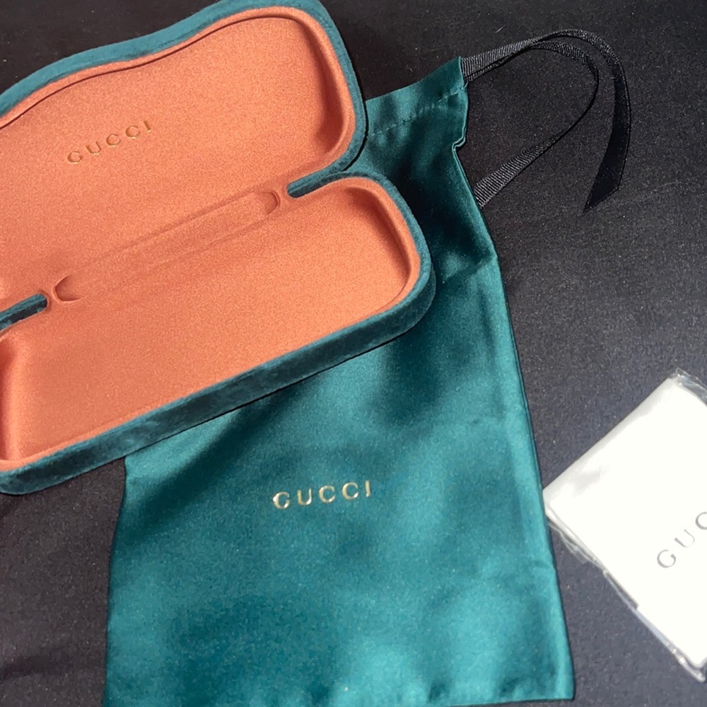 Velvet Gucci Sunglasses box with Storage Pouch and Microfiber Cleaning Cloth